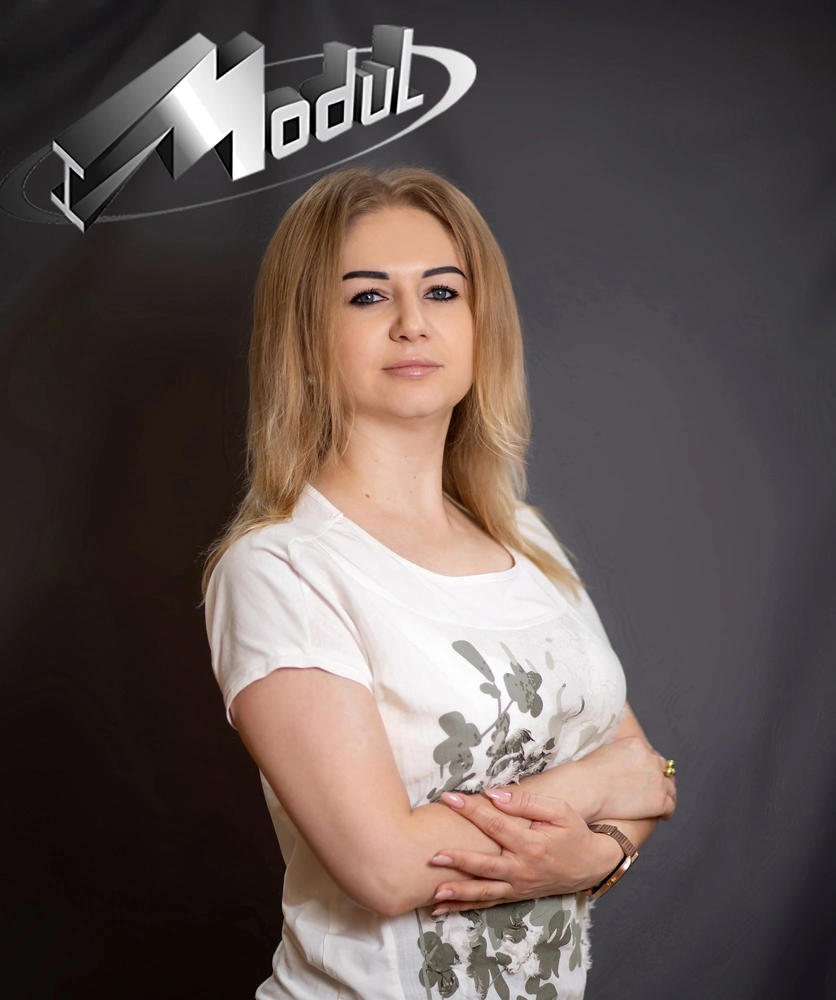 Гурьева <br>Кристина